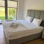 Domus Cobile Apartment *