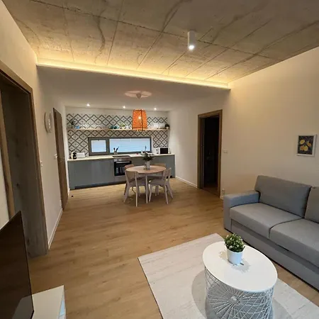 Domus Cobile דירה Kobylí